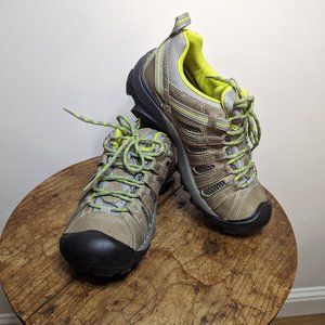 NEW Keen Hiking Shoes